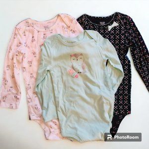 3 Pack Long Sleeved Onesies Size 24 Months